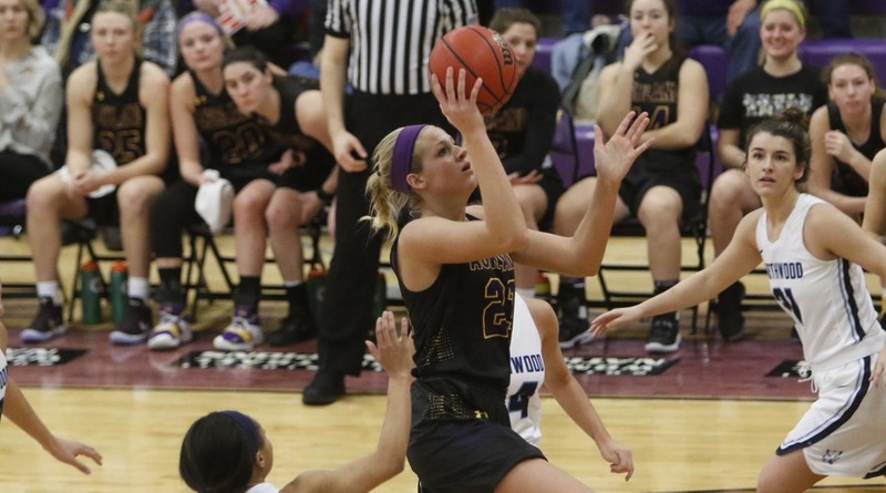 Stimpert, Loomis Dominate As No. 6 Eagles Top T’Wolves