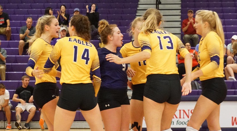 Eagles Topple Cardinals At Home, Maintain South Lead